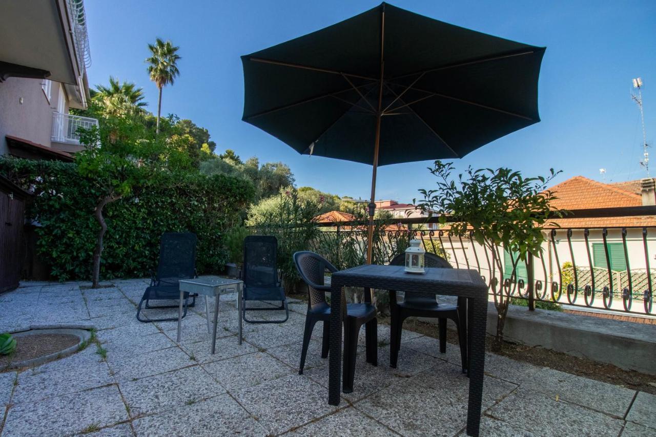 Luminoso Appartamento Con Ampia Terrazza San Bartolomeo Al Mare Exteriér fotografie
